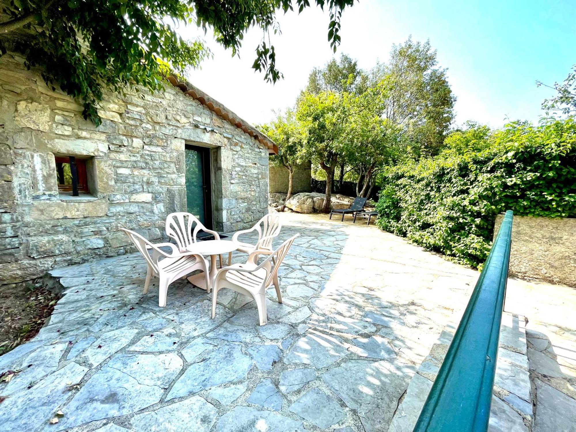 Village De Gites Mas De La Bastide Joyeuse Exterior photo